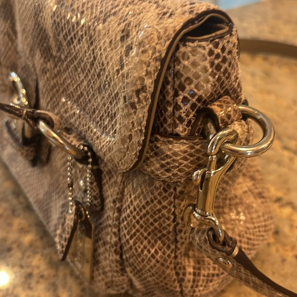 New Coach Pattern Women's Bag - Picture 5 of 13